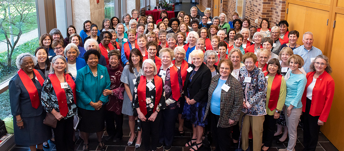 Group photo of the 2019 Alumni Reunion