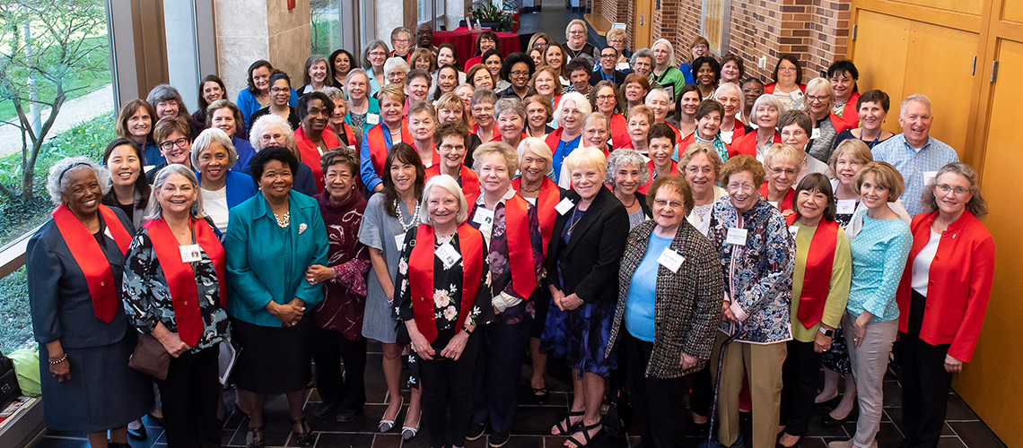 Group photo of the 2019 Alumni Reunion