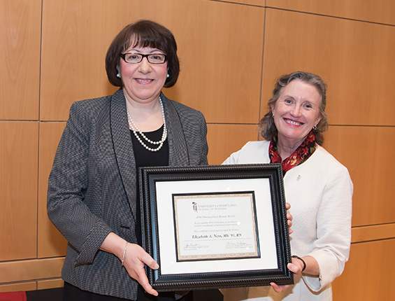 Elizabeth Ness, MS ’93, receives the 2016 Distinguished Alumni Award 