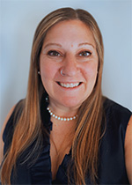 Sara Benton headshot